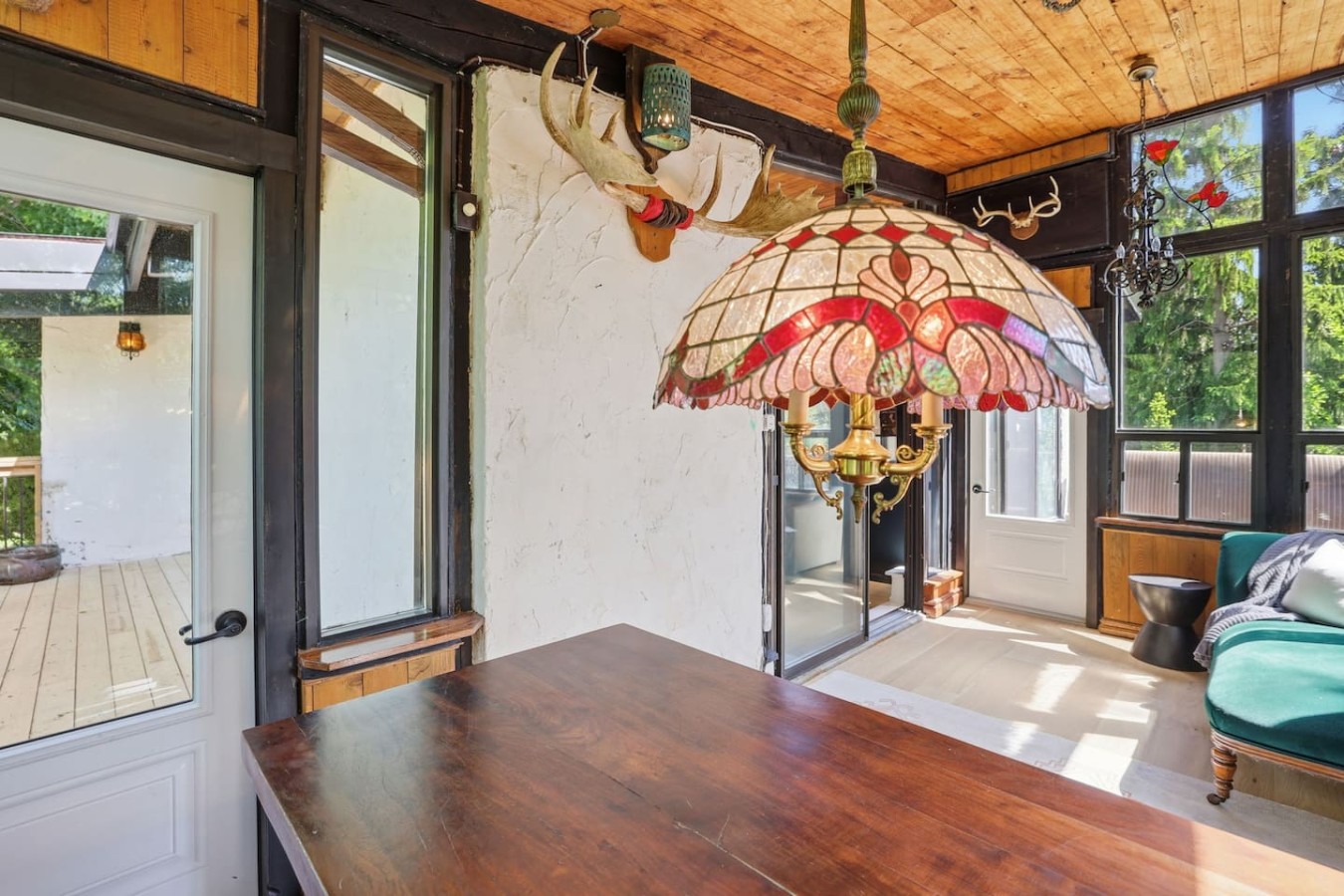 Whispering Pines Lodge | Photo 10