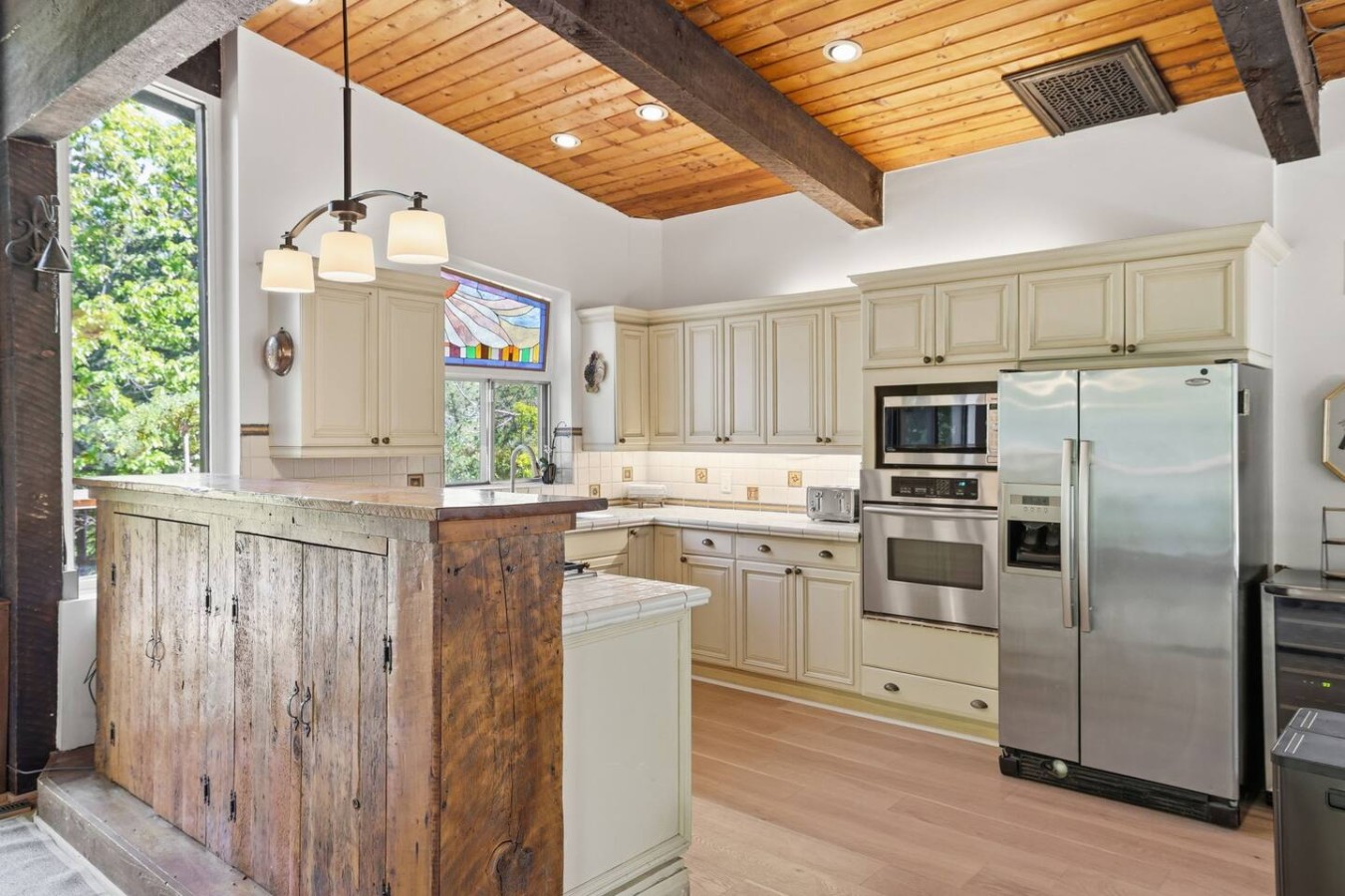 Whispering Pines Lodge | Photo 13