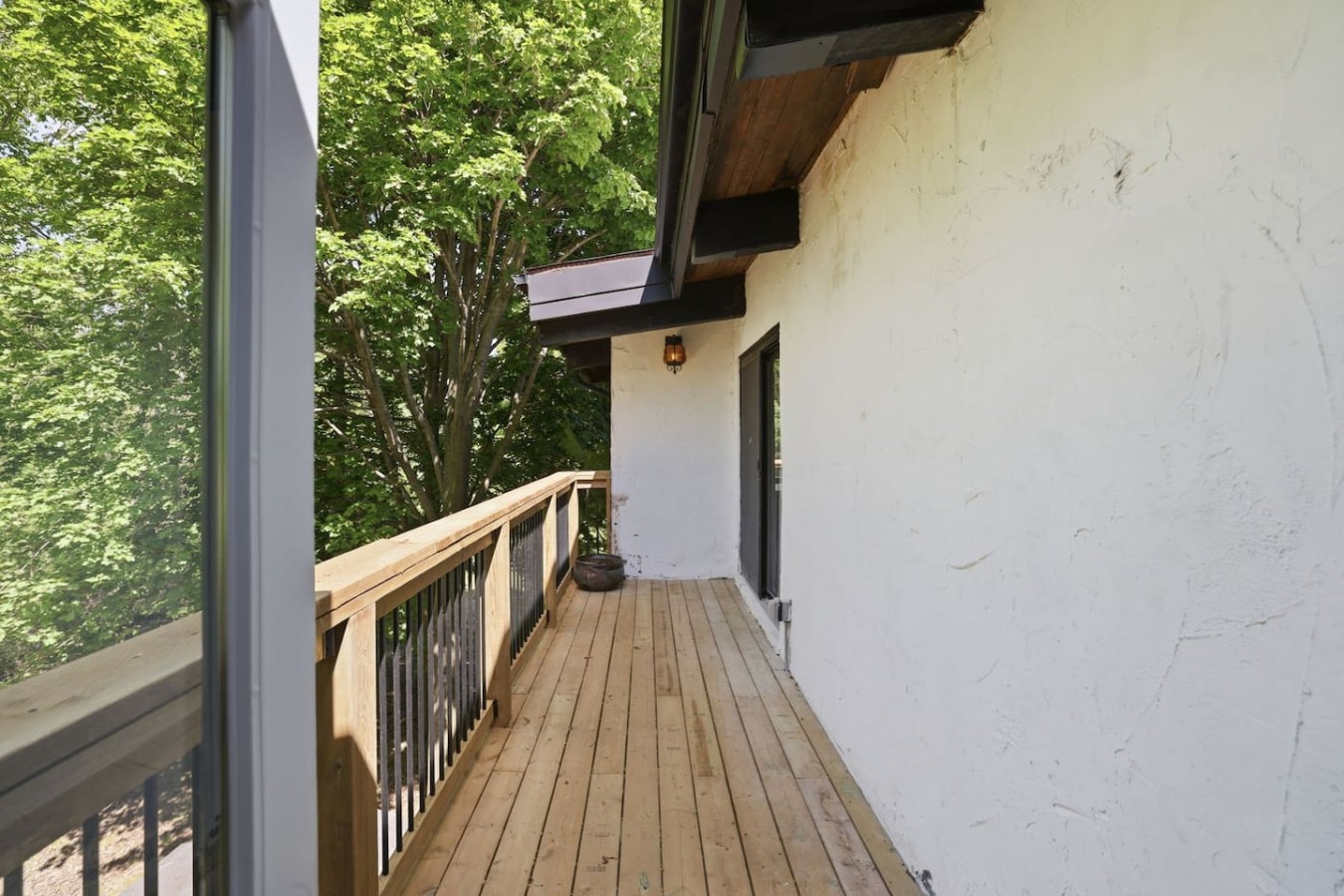 Whispering Pines Lodge | Photo 11