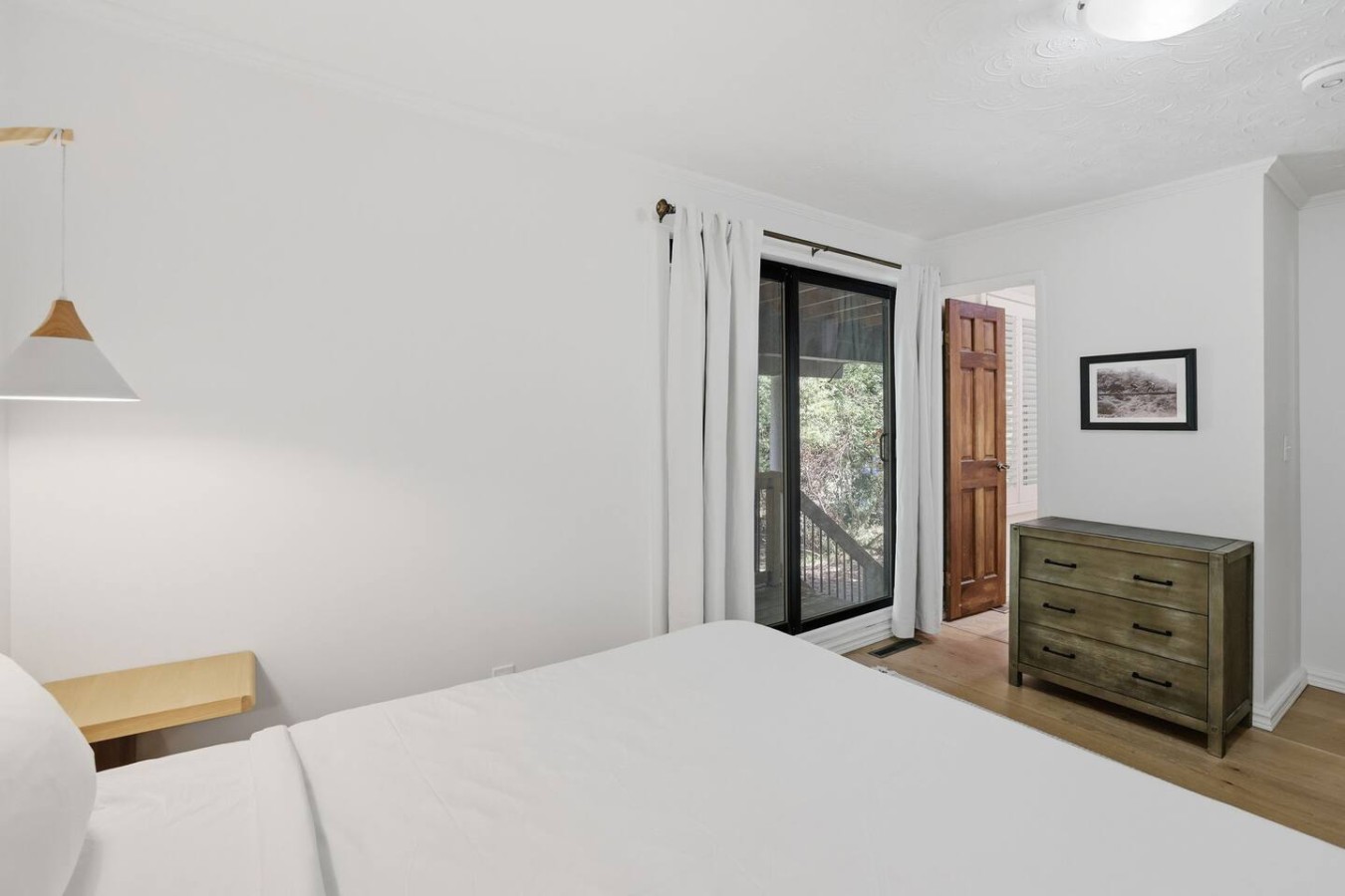 Whispering Pines Lodge | Photo 28
