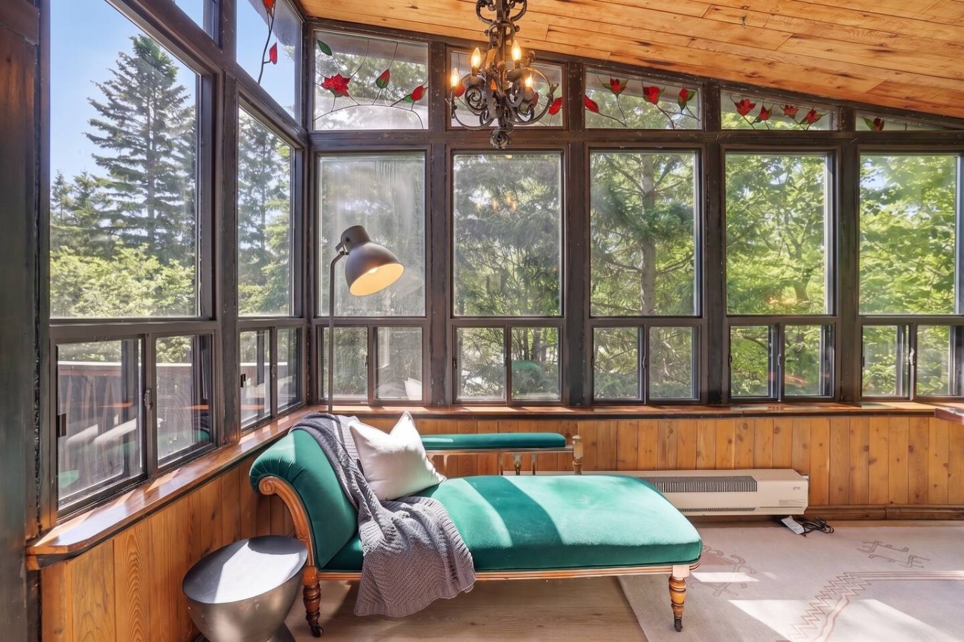 Whispering Pines Lodge | Photo 9