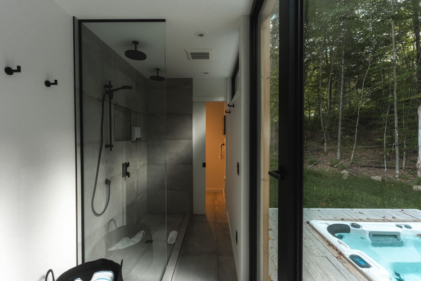 Le Naro Cabin: Forest Escape w/ Hot Tub & Fire Pit | Photo 21