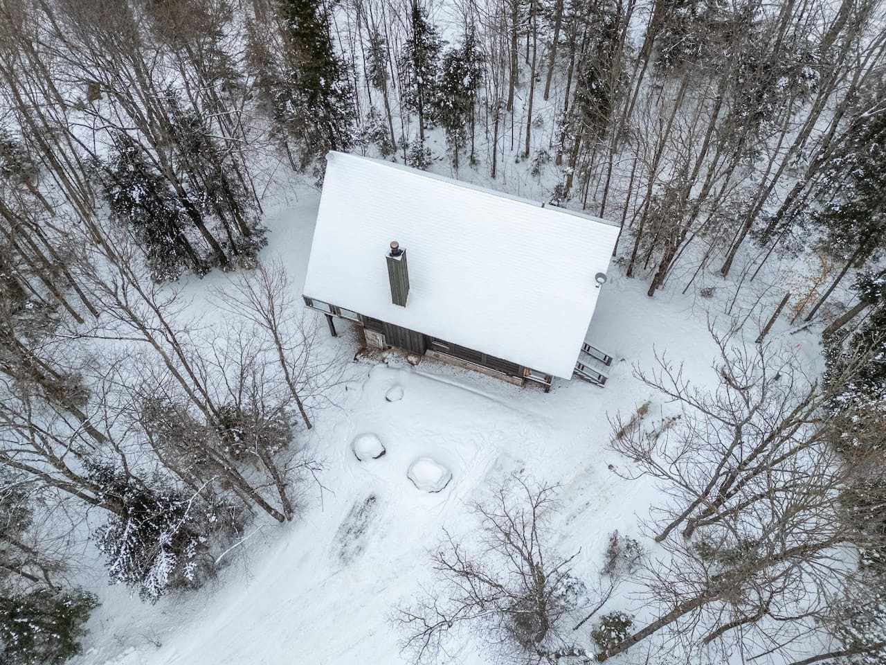 L'Orée du Bois: Forest Chalet with Hot Tub | Photo 35