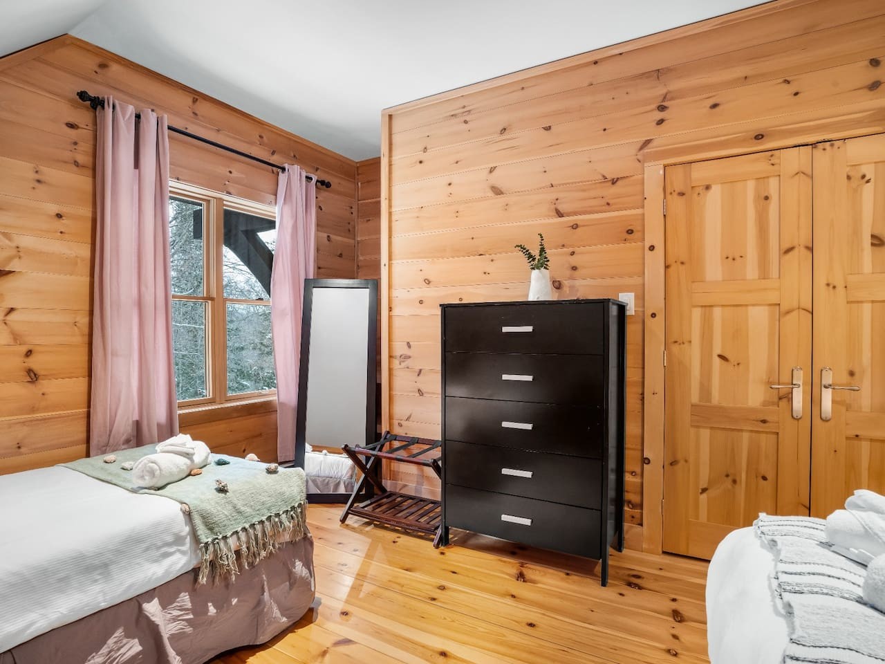 L'Orée du Bois: Forest Chalet with Hot Tub | Photo 18