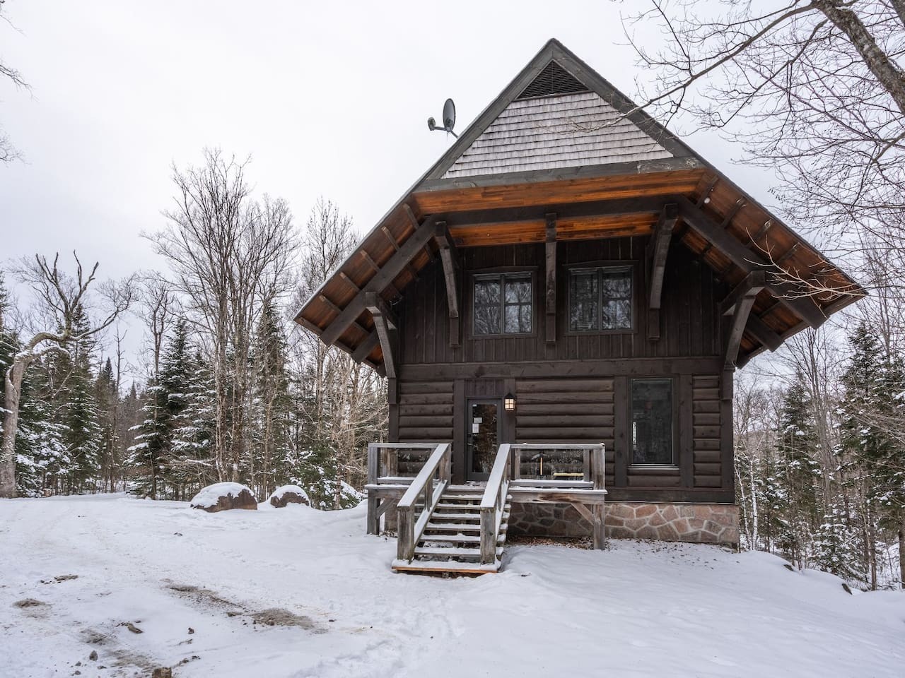 L'Orée du Bois: Forest Chalet with Hot Tub | Photo 32