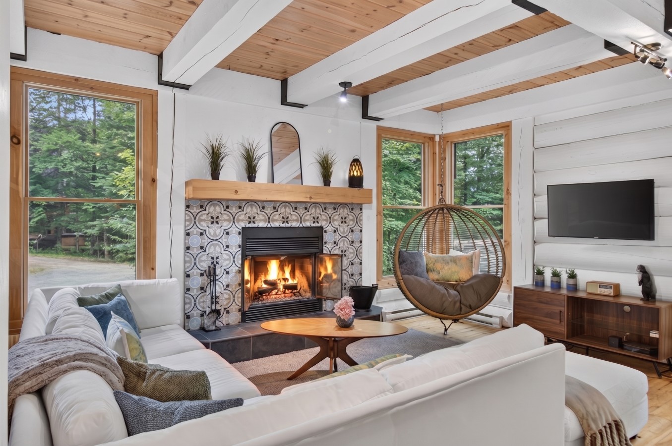 Le Refuge Étoilé: Forest Chalet | Lake/Tennis Court