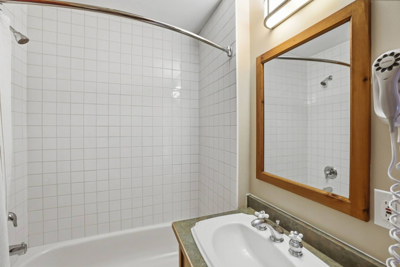 215 Snowbridge with Summer Pool | Photo 31