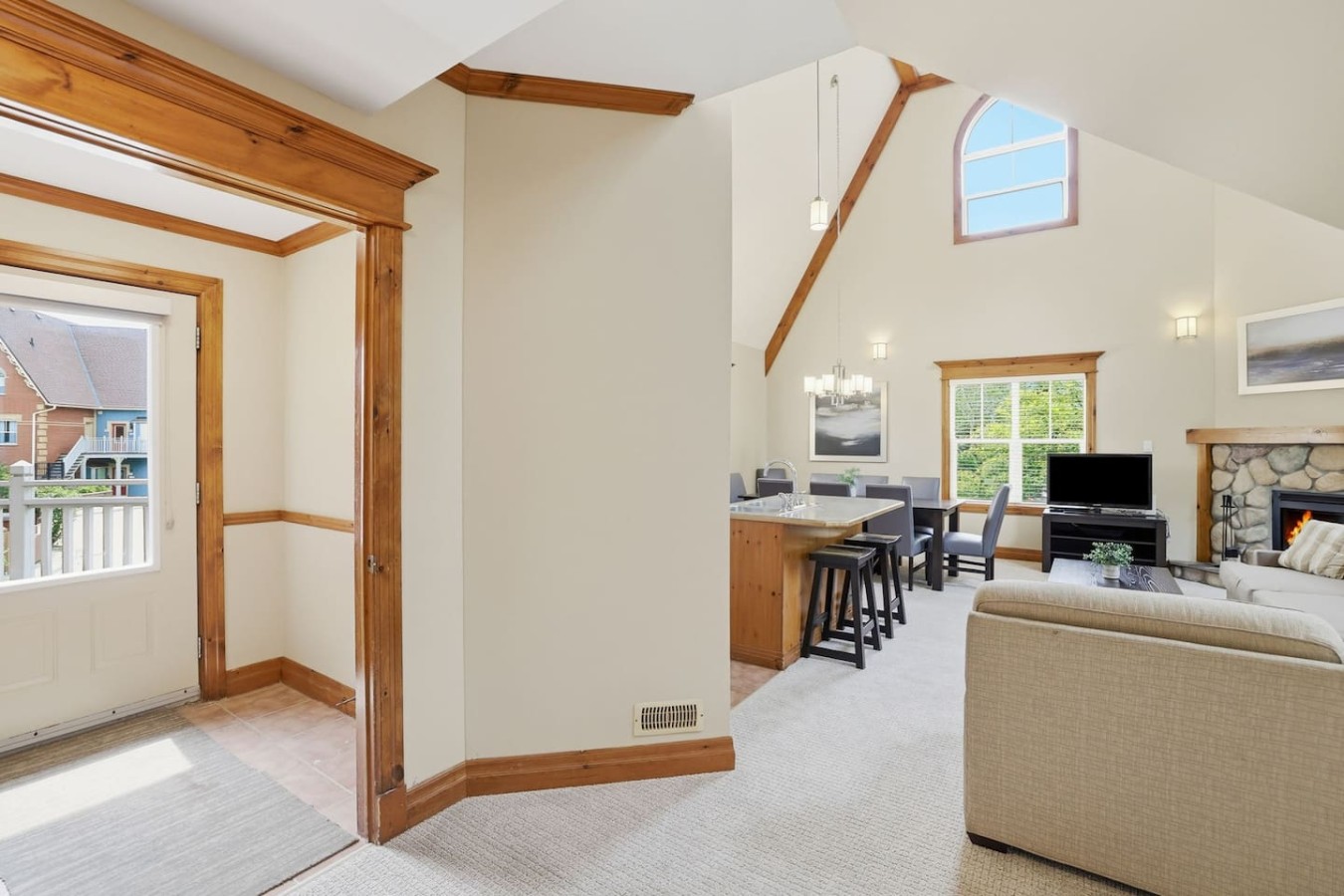 215 Snowbridge with Summer Pool | Photo 10