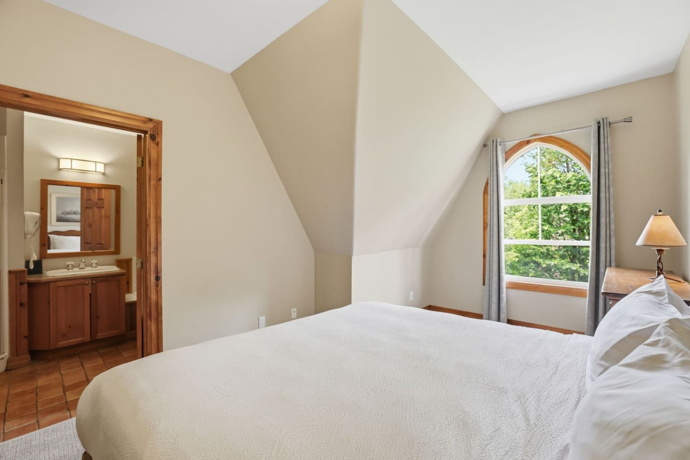 215 Snowbridge with Summer Pool | Photo 24