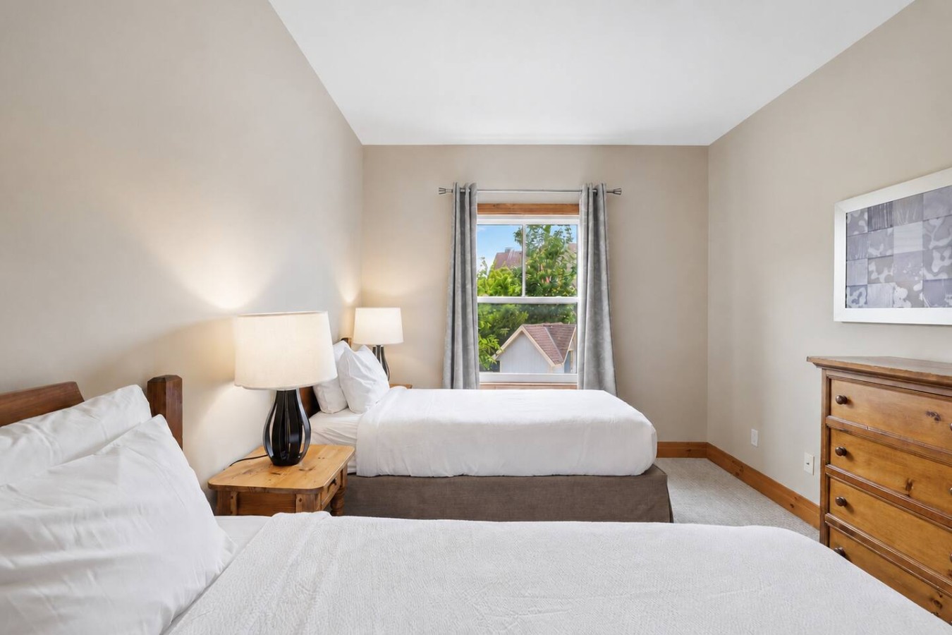 215 Snowbridge with Summer Pool | Photo 40