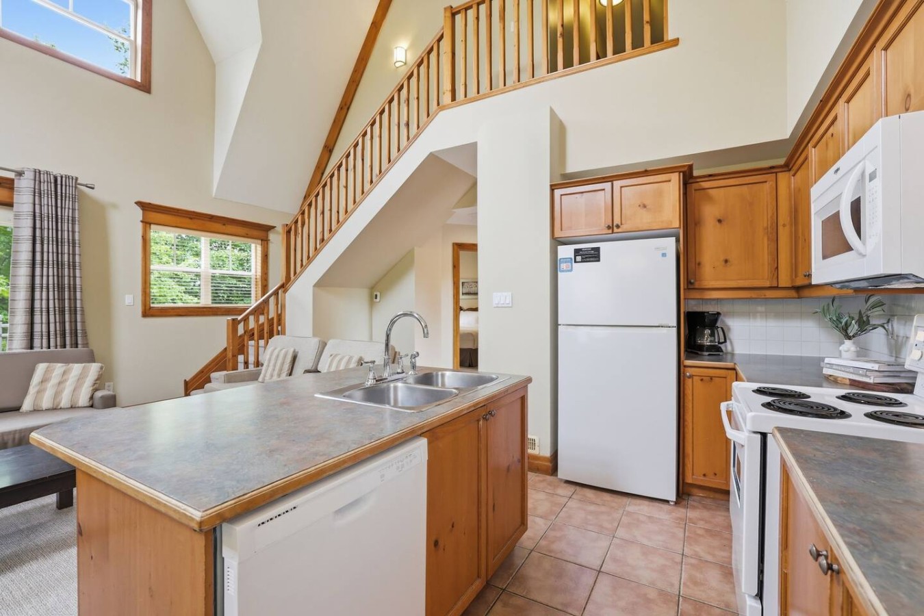 215 Snowbridge with Summer Pool | Photo 2