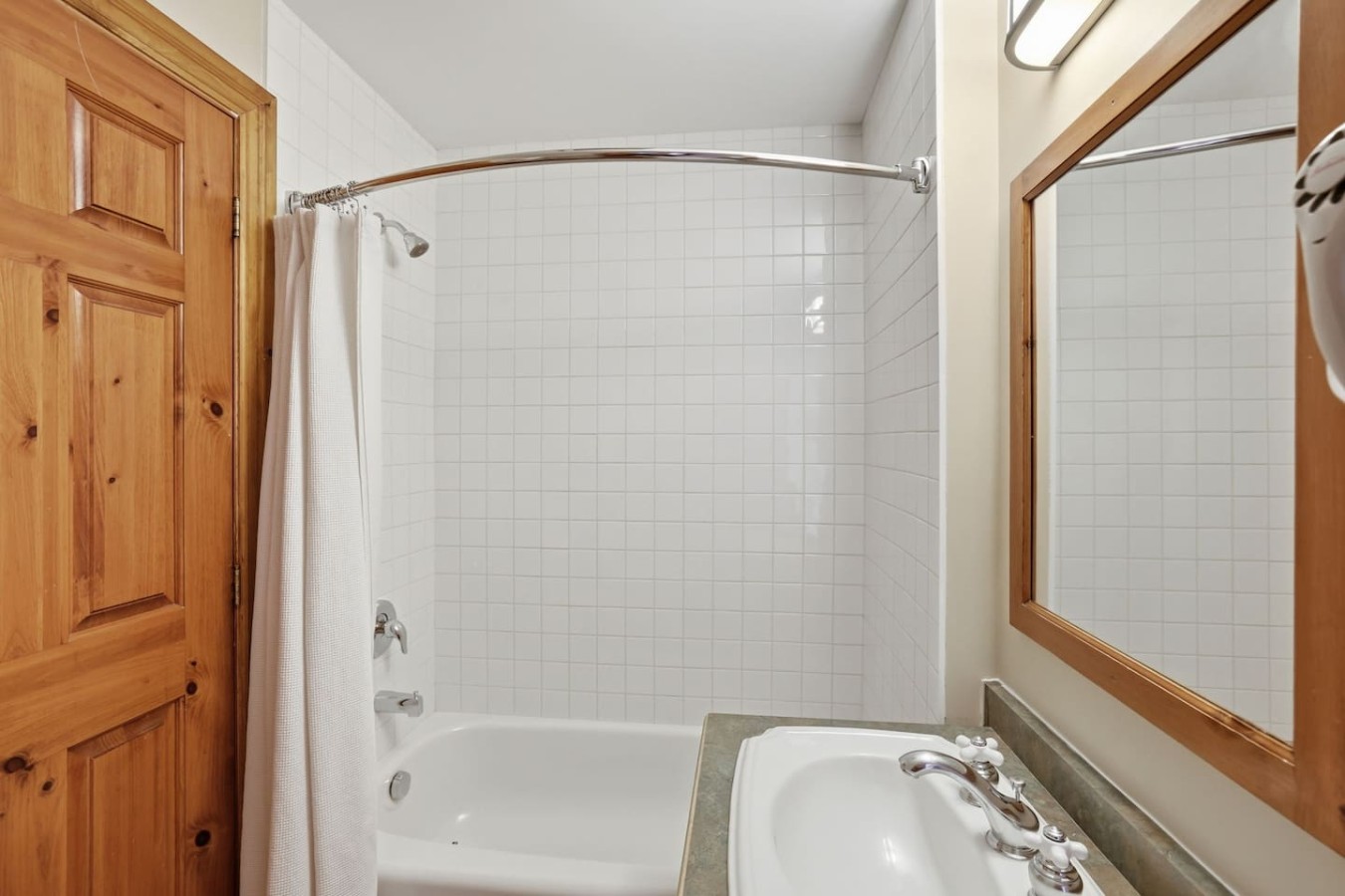 215 Snowbridge with Summer Pool | Photo 29