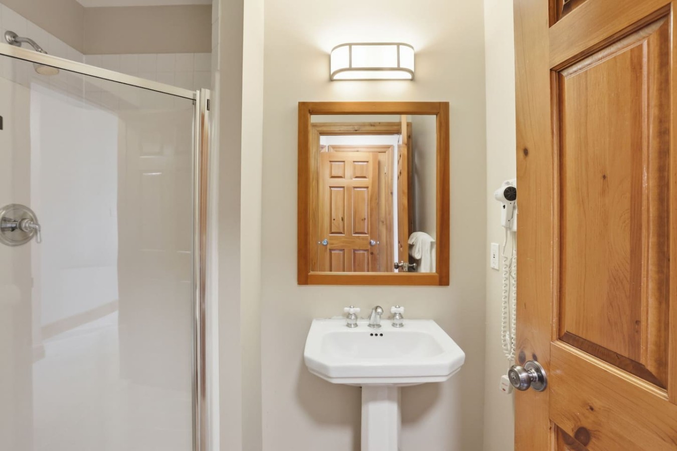 215 Snowbridge with Summer Pool | Photo 36