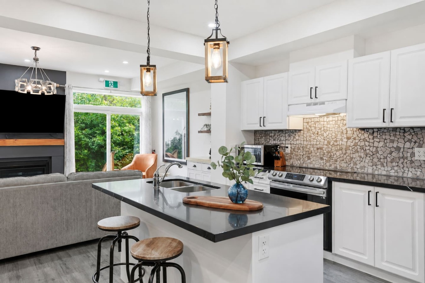 Crosswinds Basecamp: Modern Townhome Near Blue | Photo 8