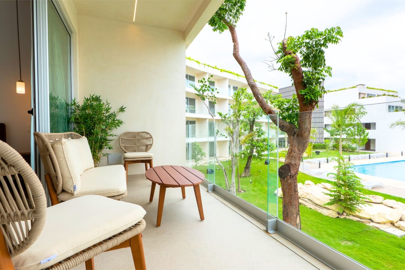 The Leaf | Modern 2BR with Pool & Balcony | Photo 13
