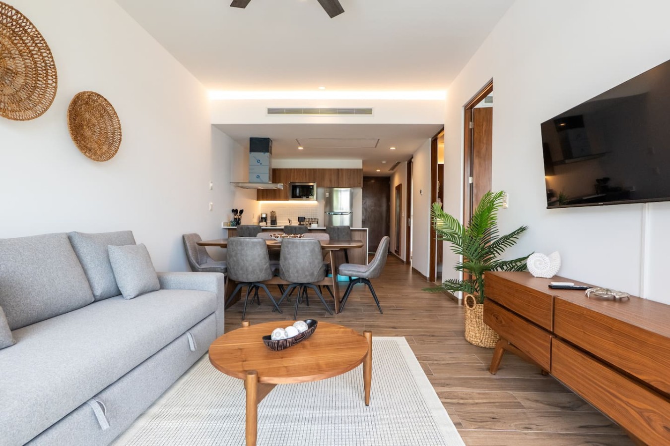 The Leaf | Modern 2BR with Pool & Balcony