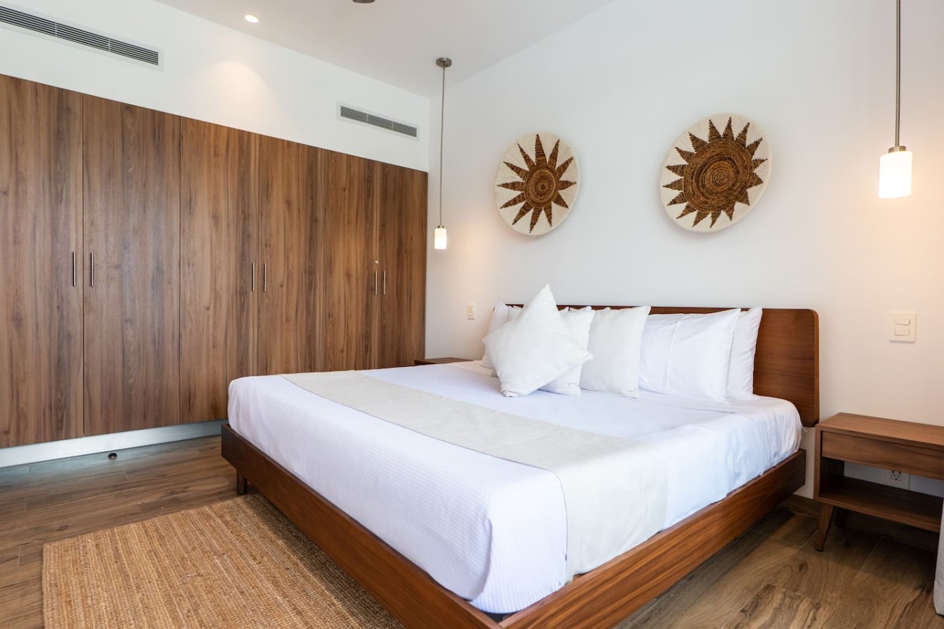 The Leaf | Modern 2BR with Pool & Balcony | Photo 15