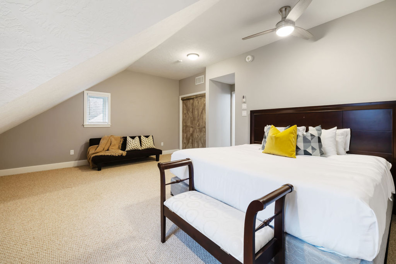 Liisa's Lodge: Private Pool + Hot Tub 16