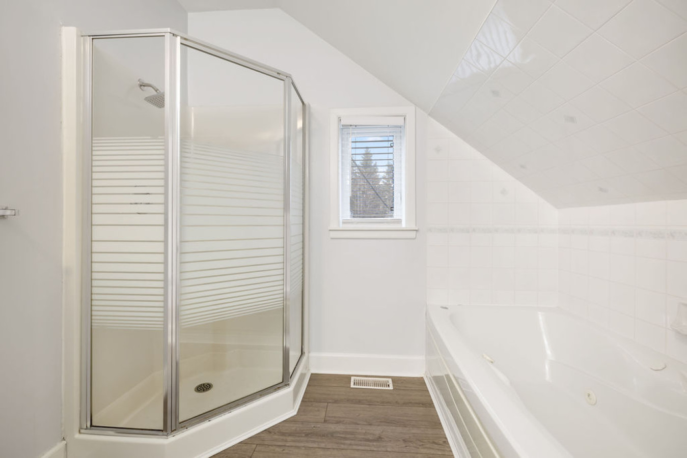 Liisa's Lodge: Private Pool + Hot Tub 19