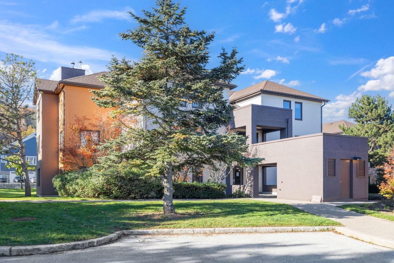 Heart of the Village: Steps to Blue Mountain Condo 18