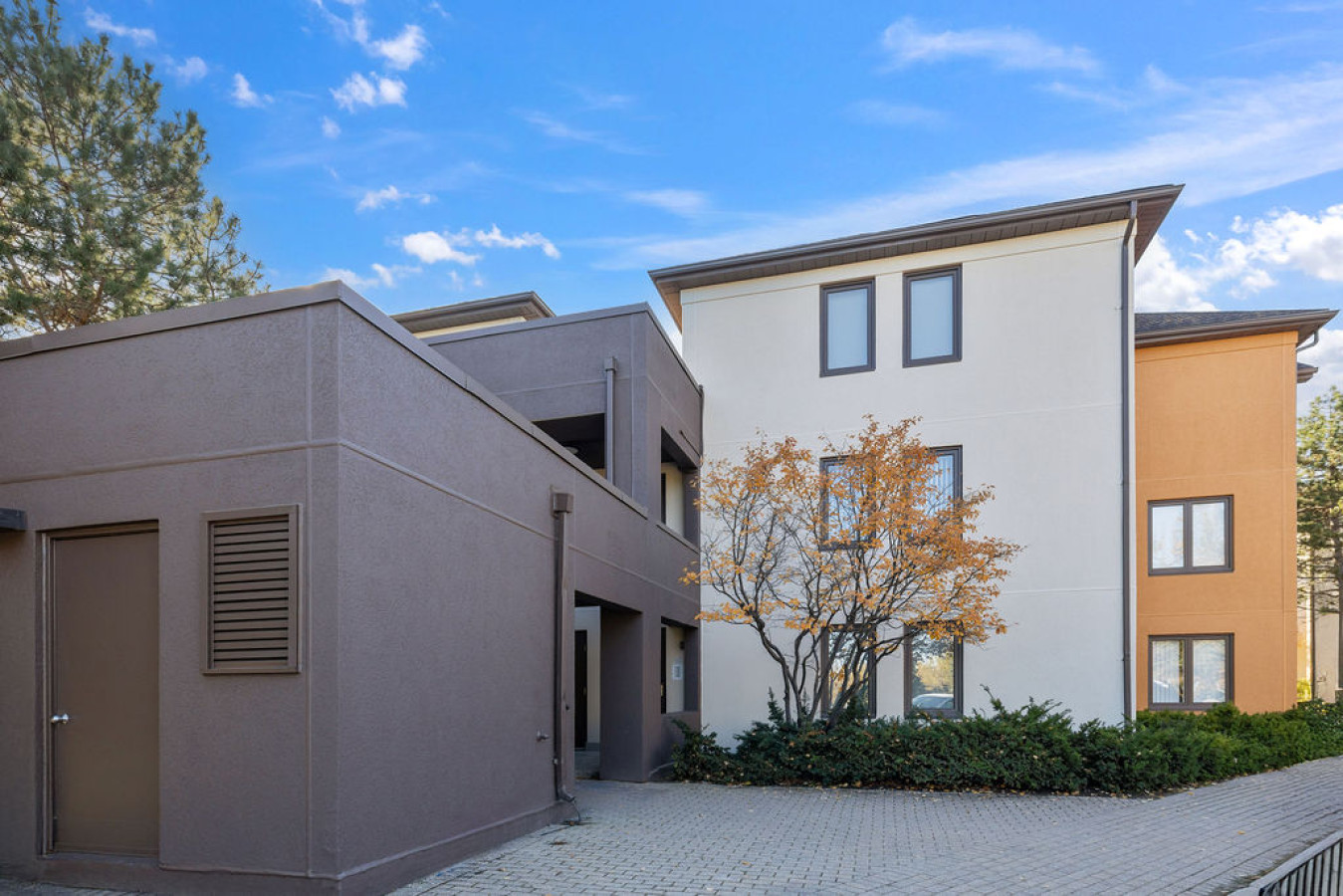 Heart of the Village: Steps to Blue Mountain Condo 21