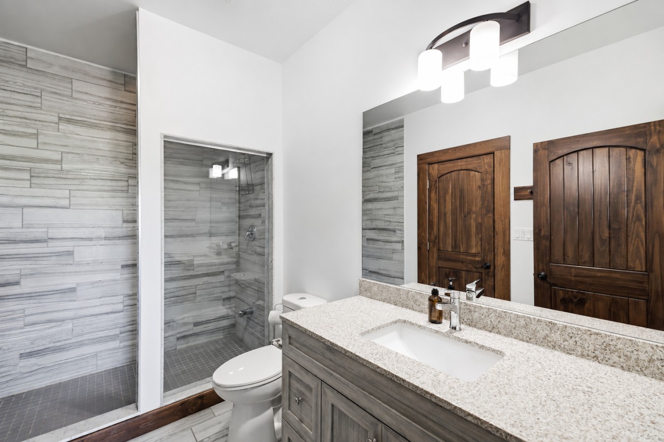 7-web-or-mls-126_Arlberg_Crescent_The_Blue_Mountains_007 edit