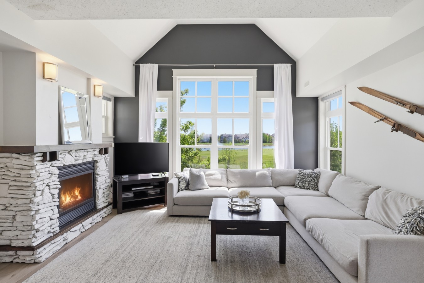 The Green Getaway with Mtn Views, Golf and Pool