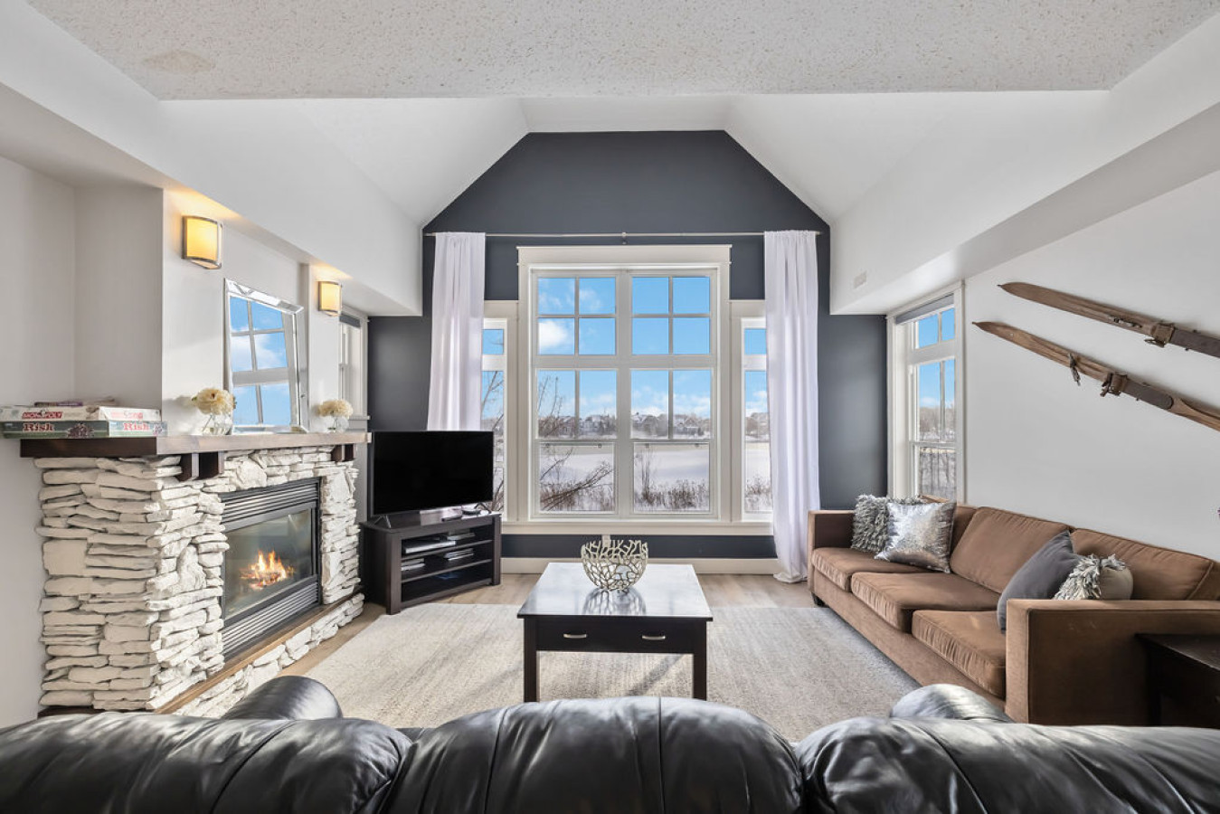 The Green Getaway with Mtn Views, Golf and Pool