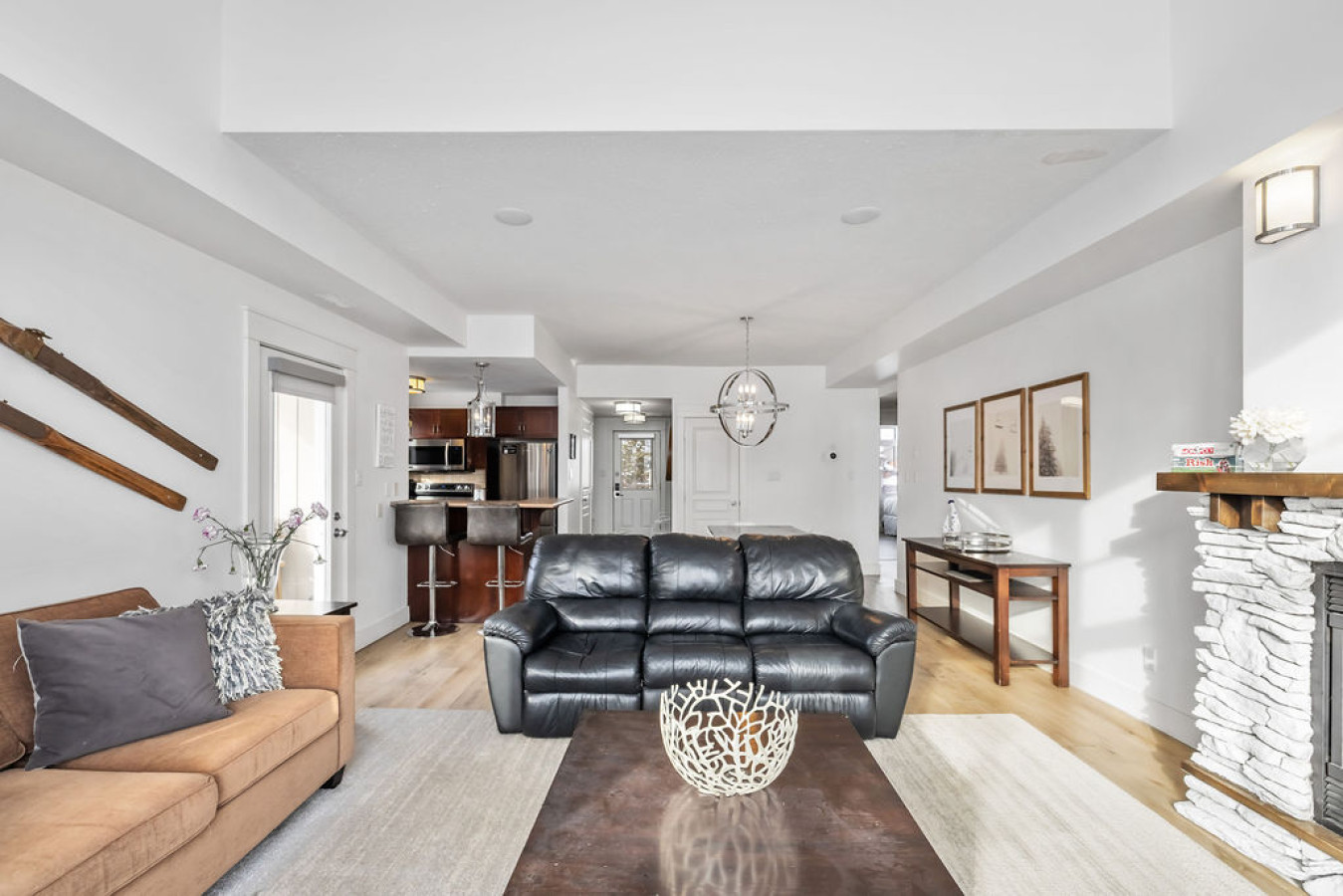 The Green Getaway with Mtn Views, Golf and Pool 8