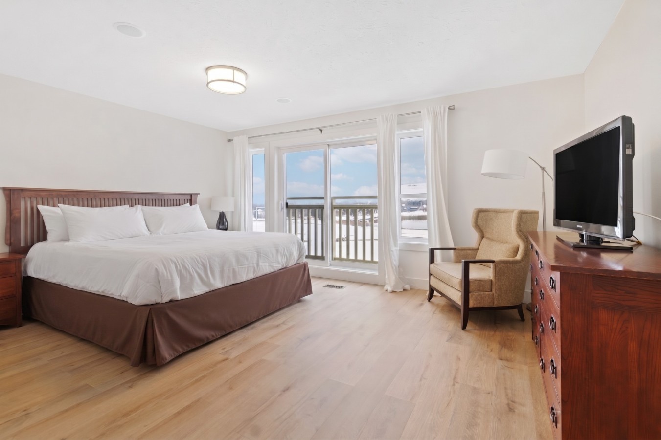 204 RG Bedroom Edit
