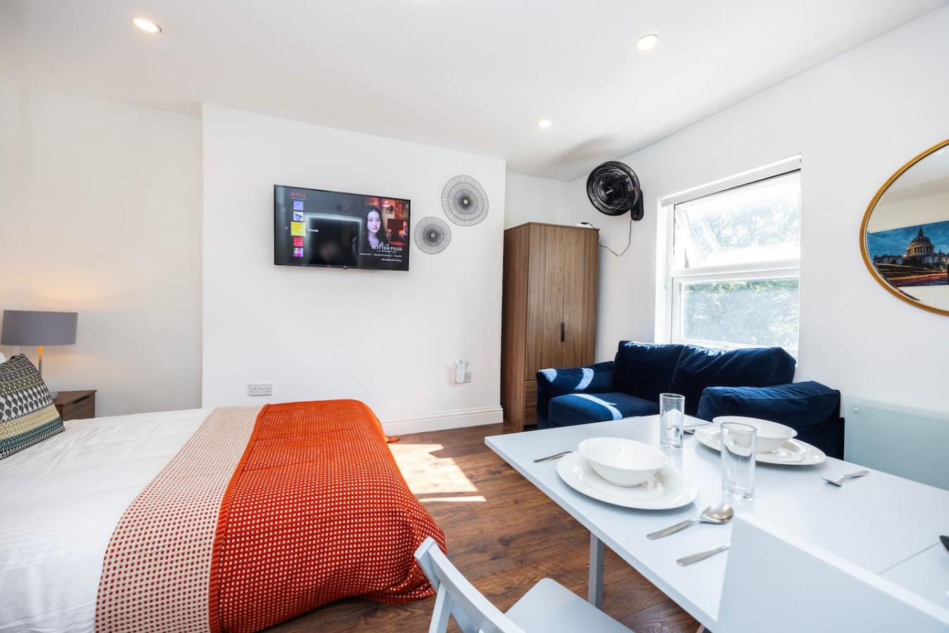 Earl's Court Residence | Elegant Studio | London