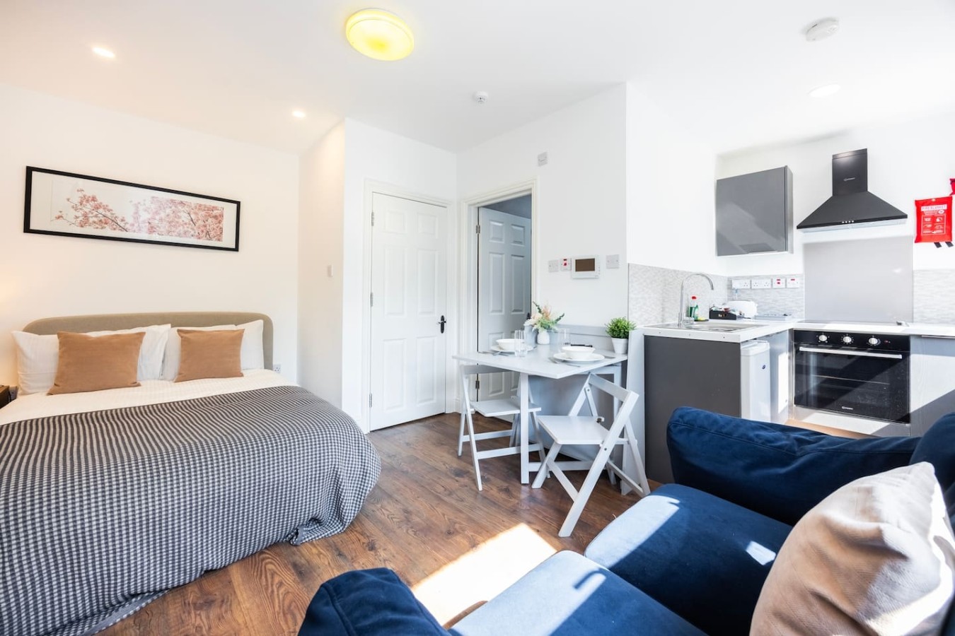 Earl's Court Residence | Stylish Studio | London