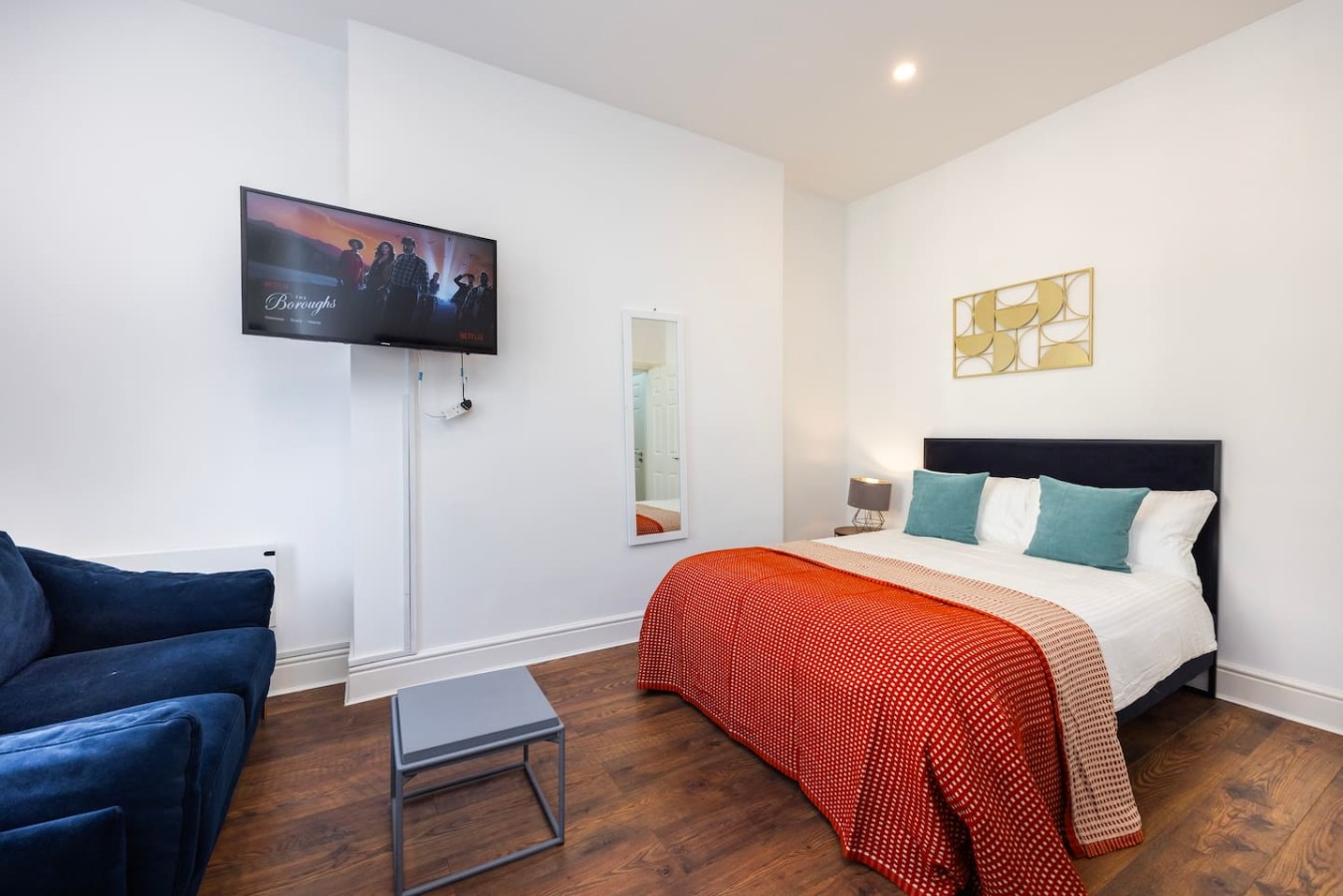 Earl's Court Residence | Elegant Studio | London