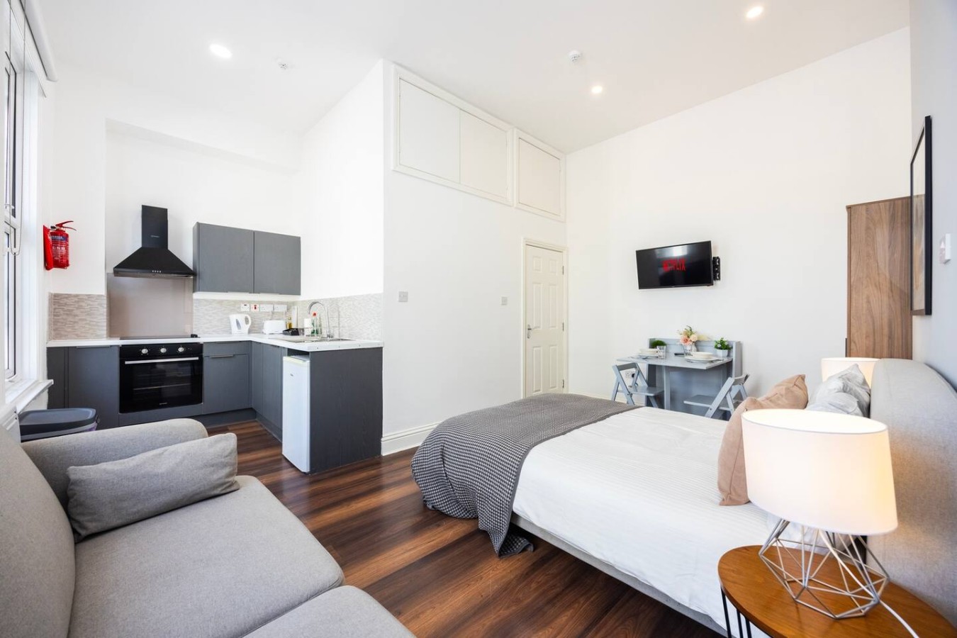 Earl's Court Residence | Stylish Studio | London