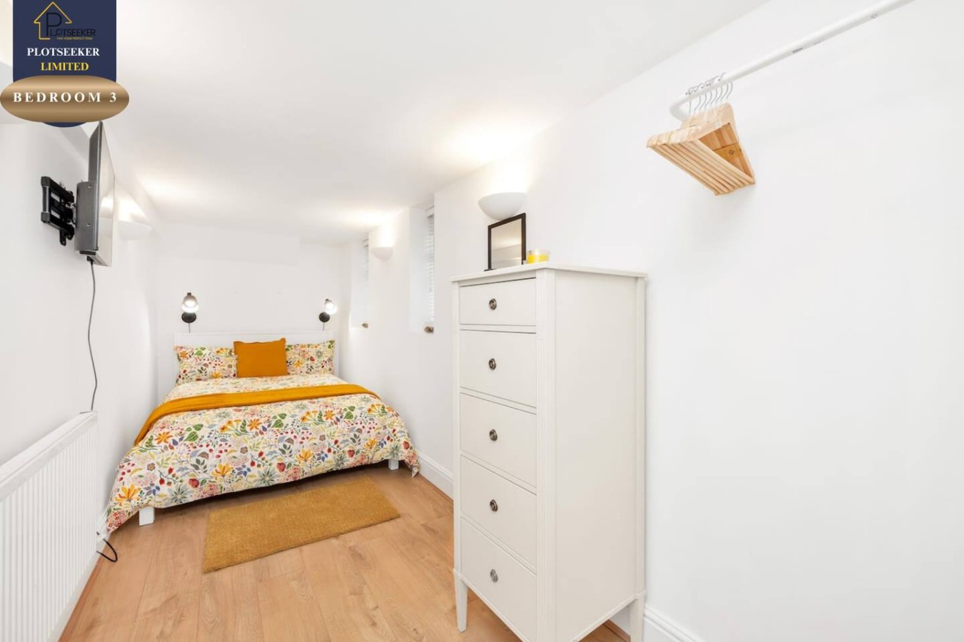 THIIRD BEDROOM