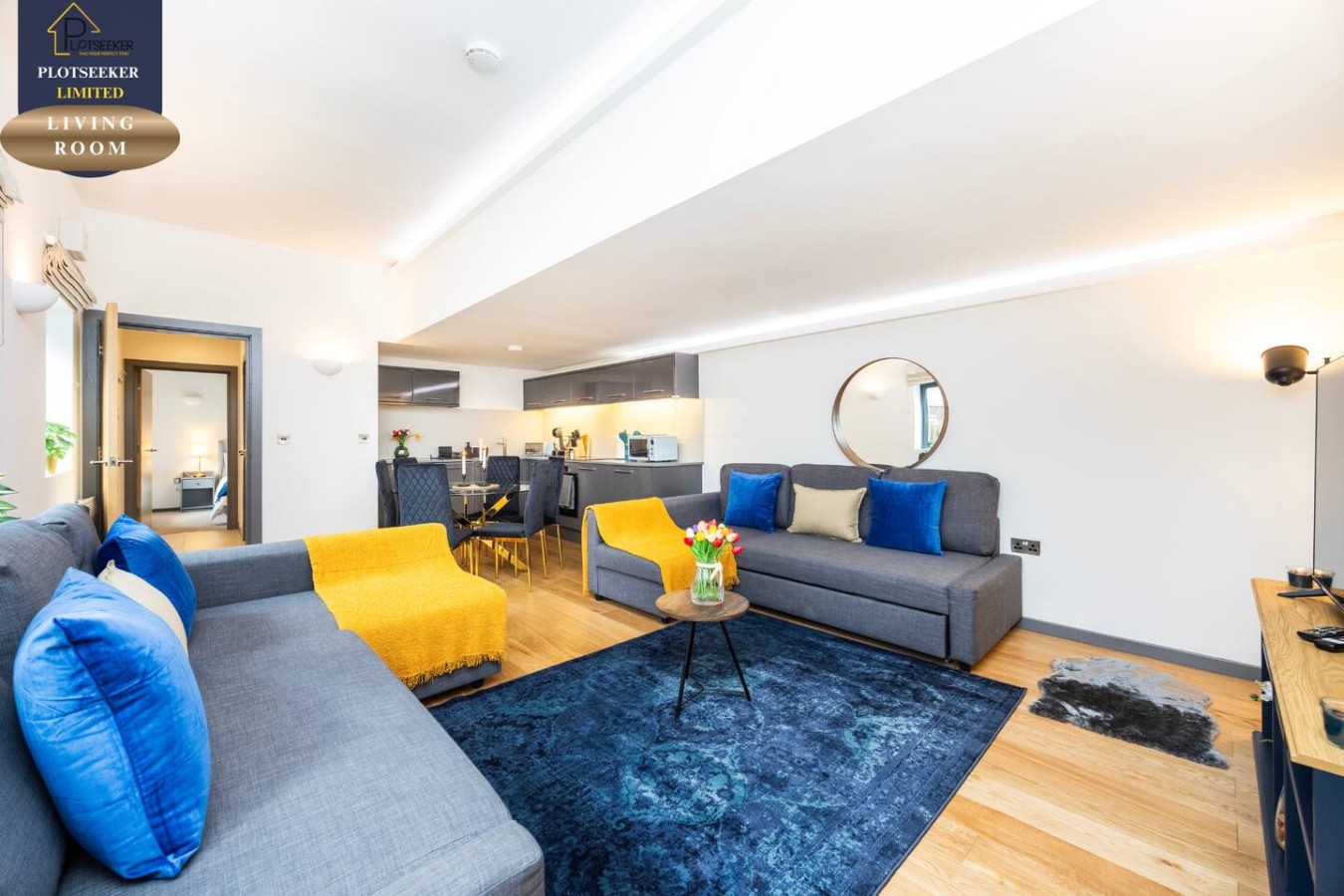 LIVING ROOM WITH DOUBLE SOFA BEDS