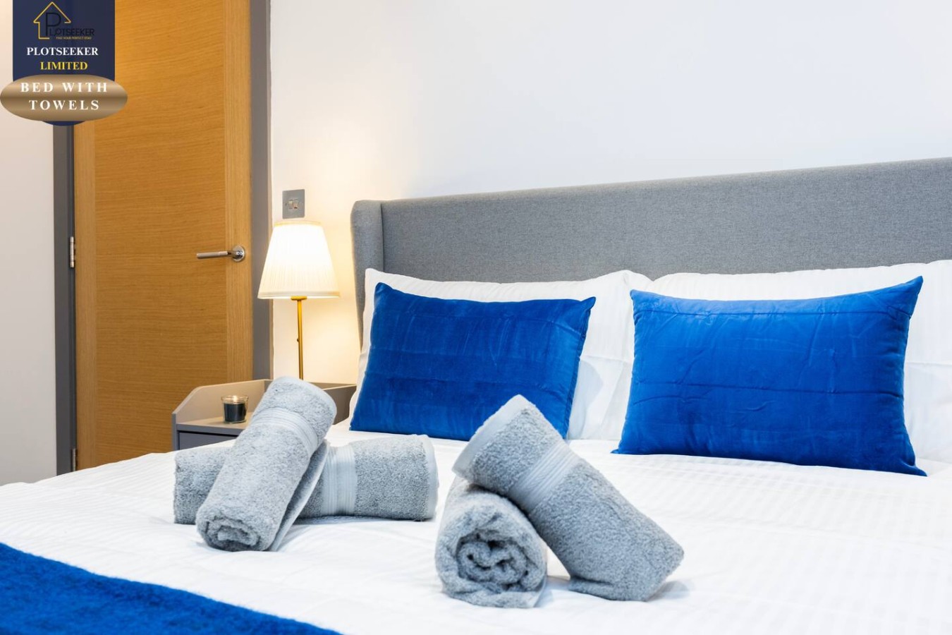 BED WITH TOWELS