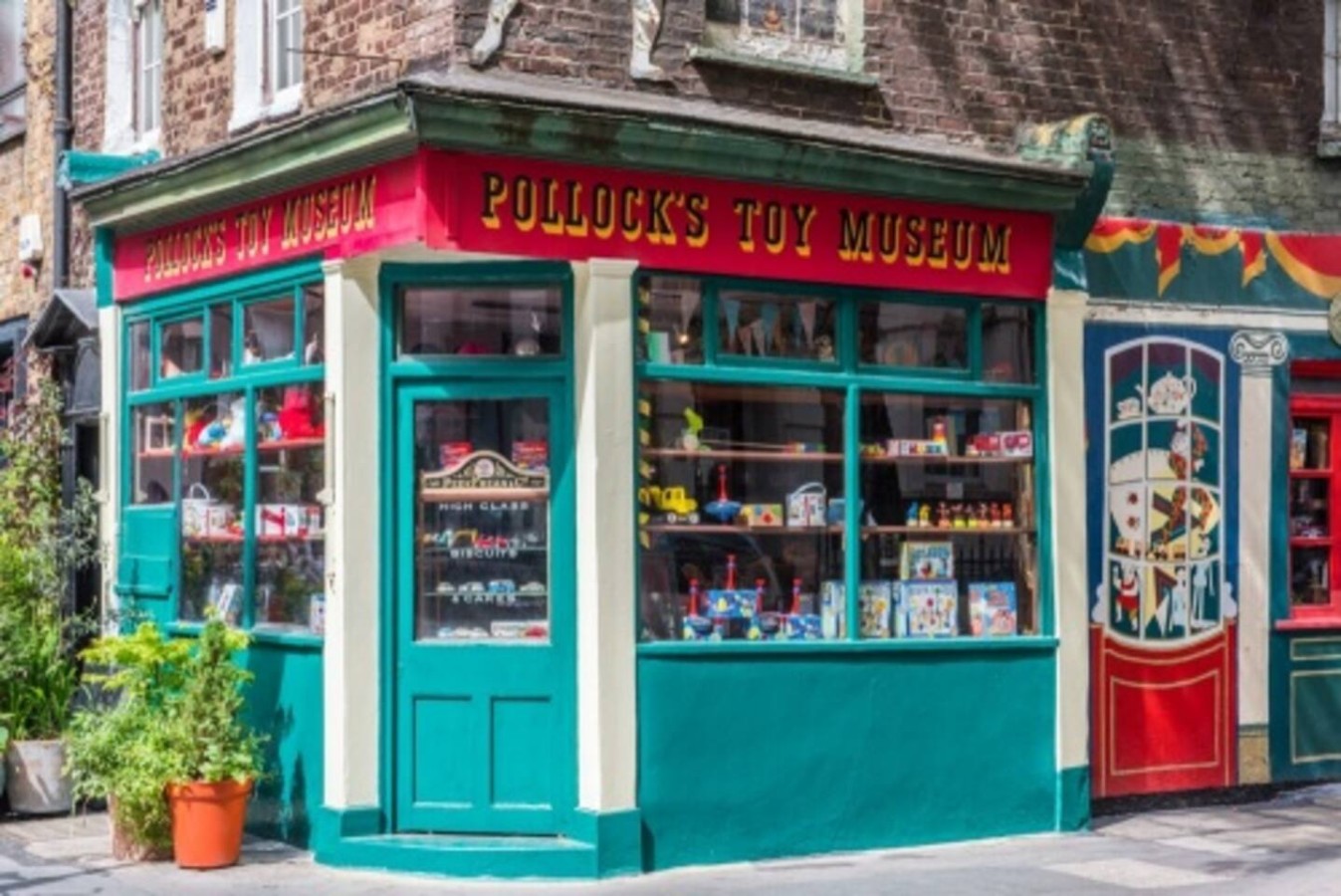 Pollock’s Toy Museum - 7 min walk A nostalgic wonderland of vintage toys and puppets—charming for families and the young at heart.