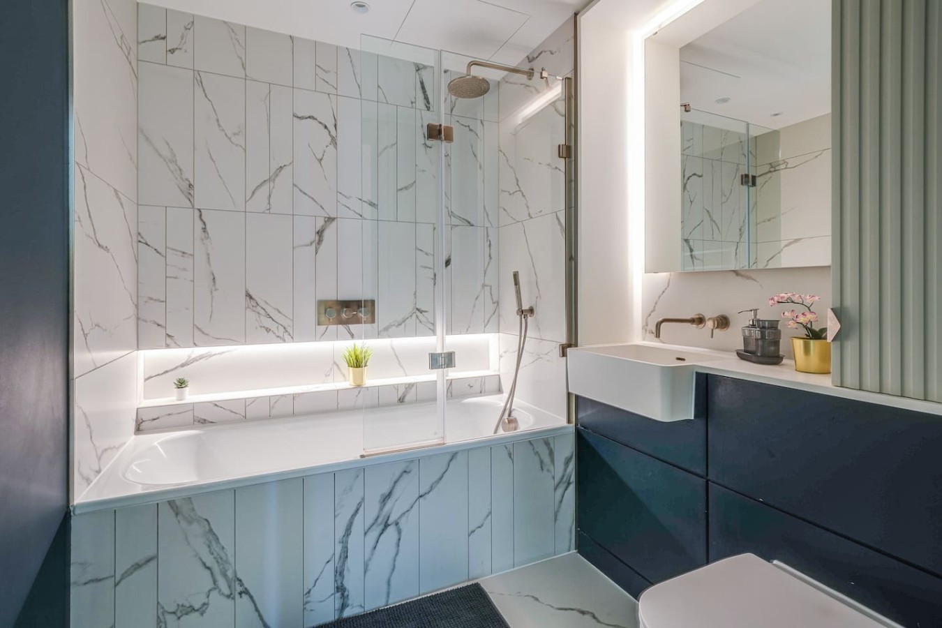 Full bathroom