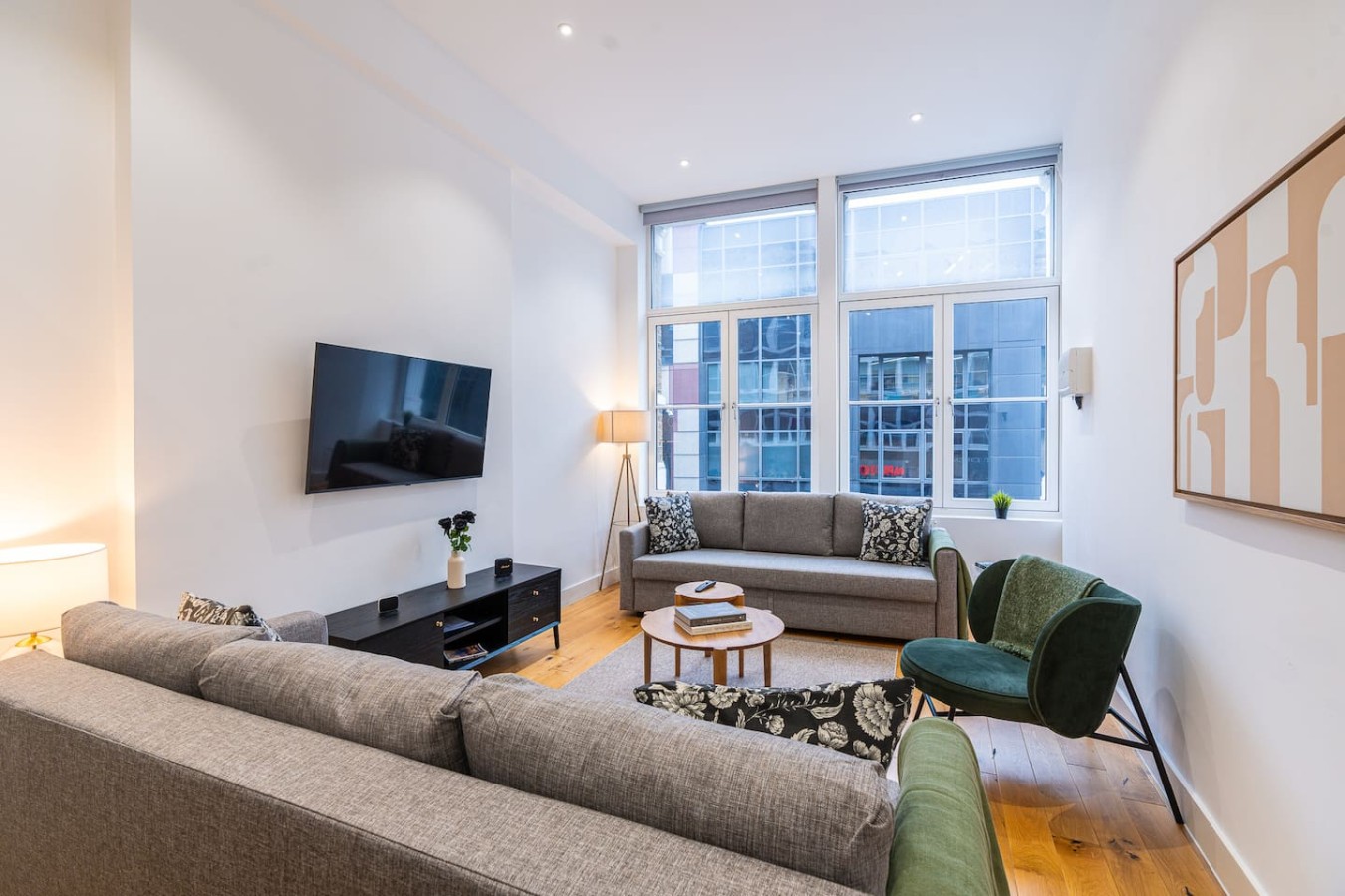 Farringdon 1BR | Sleeps 6 | Elizabeth Line Direct