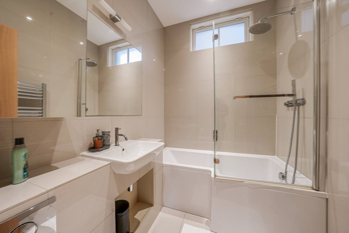 Bathtub