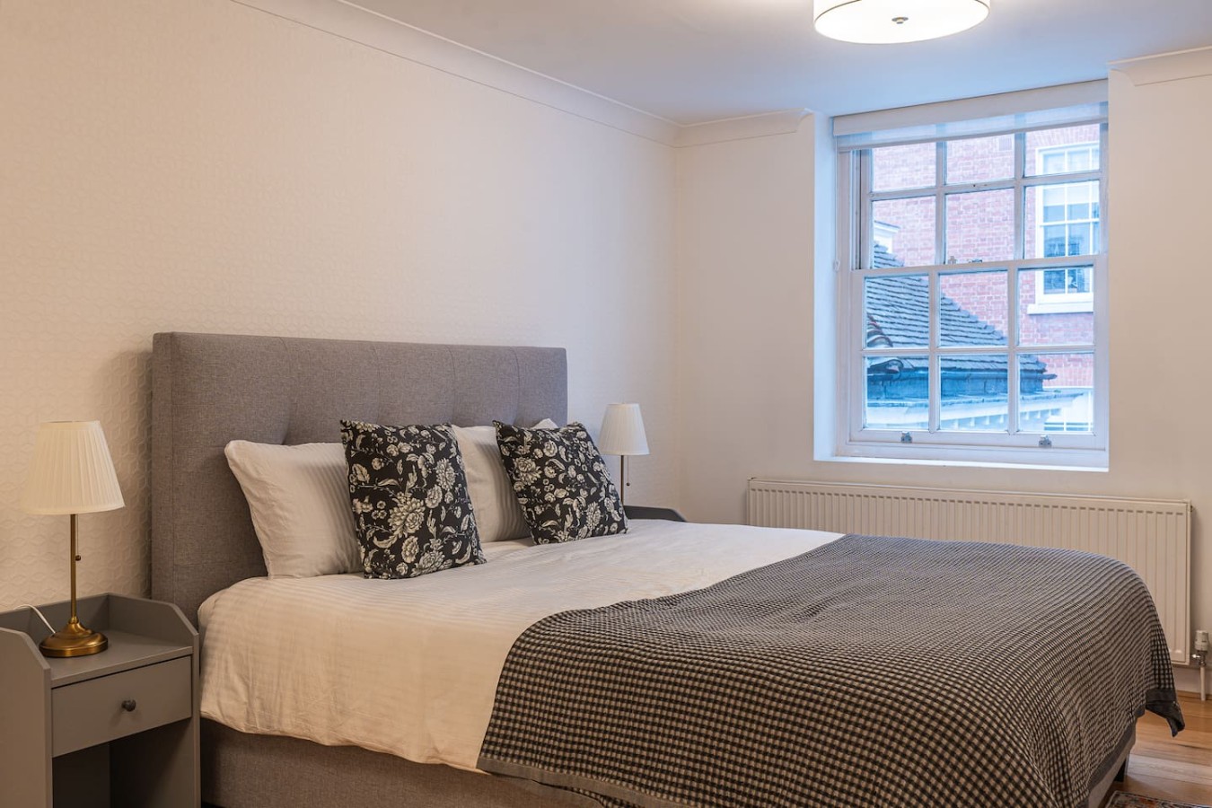 Historic City of London Gem | 1 Min to Cannon St