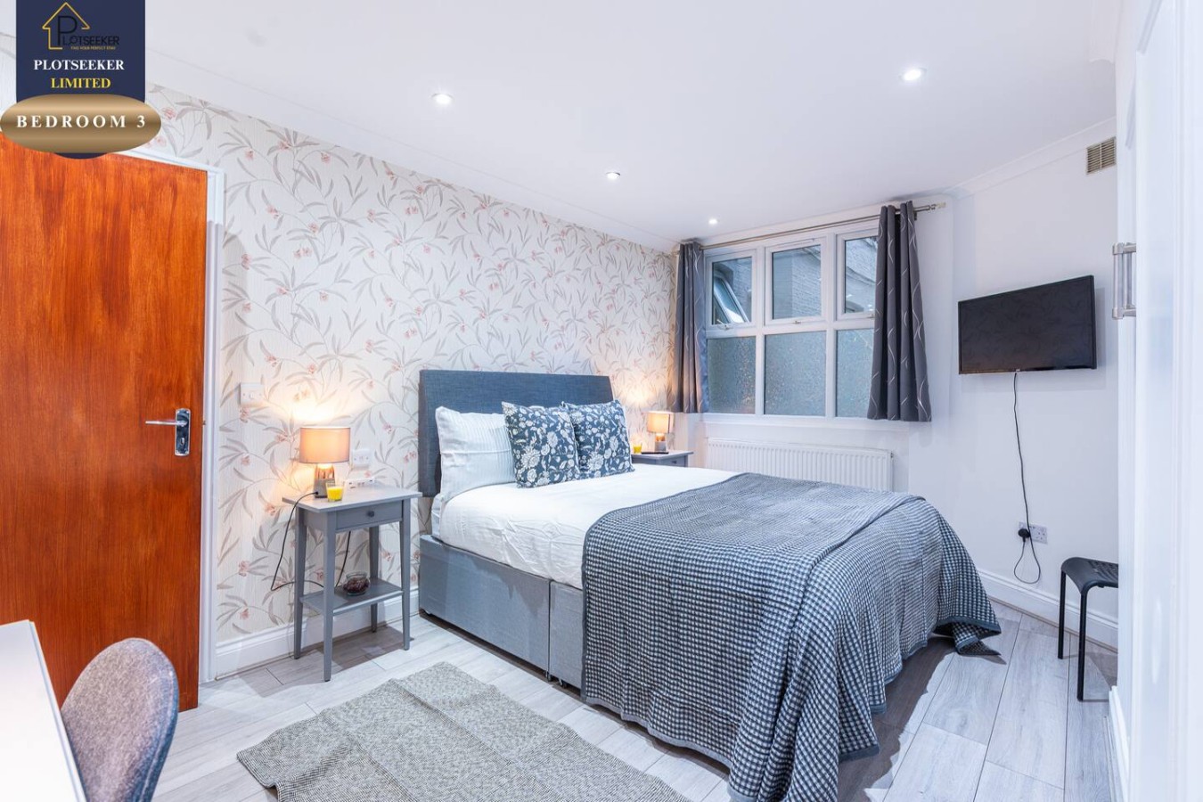 Stylish 3BR | 3 En-Suite Showers | Sleeps 8