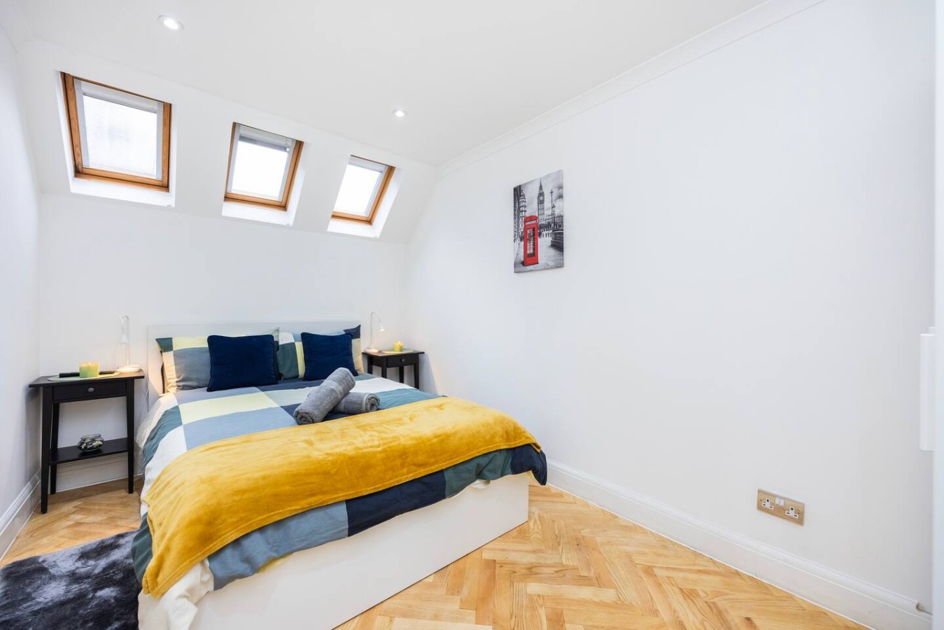 West Kensington 2BR | Steps to Tube | Sleeps 7
