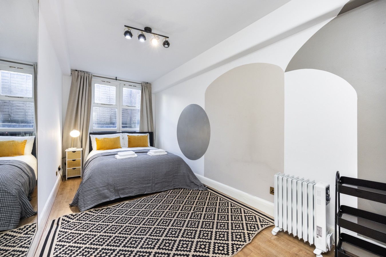 Flat 2 498 Edgware Road_18 copy.jpg