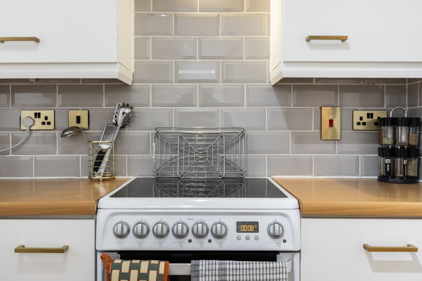 Flat 2 498 Edgware Road_11 copy.jpg