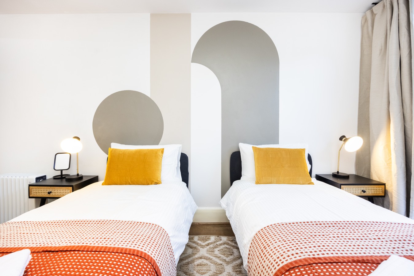 Flat 2 498 Edgware Road_17 copy.jpg