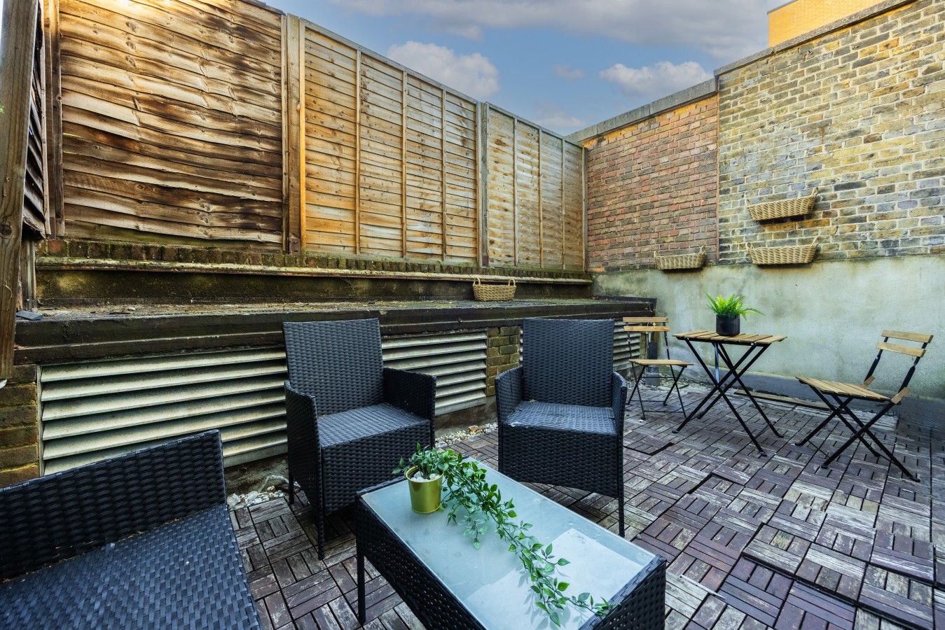 Flat 2 498 Edgware Road_26 copy.jpg