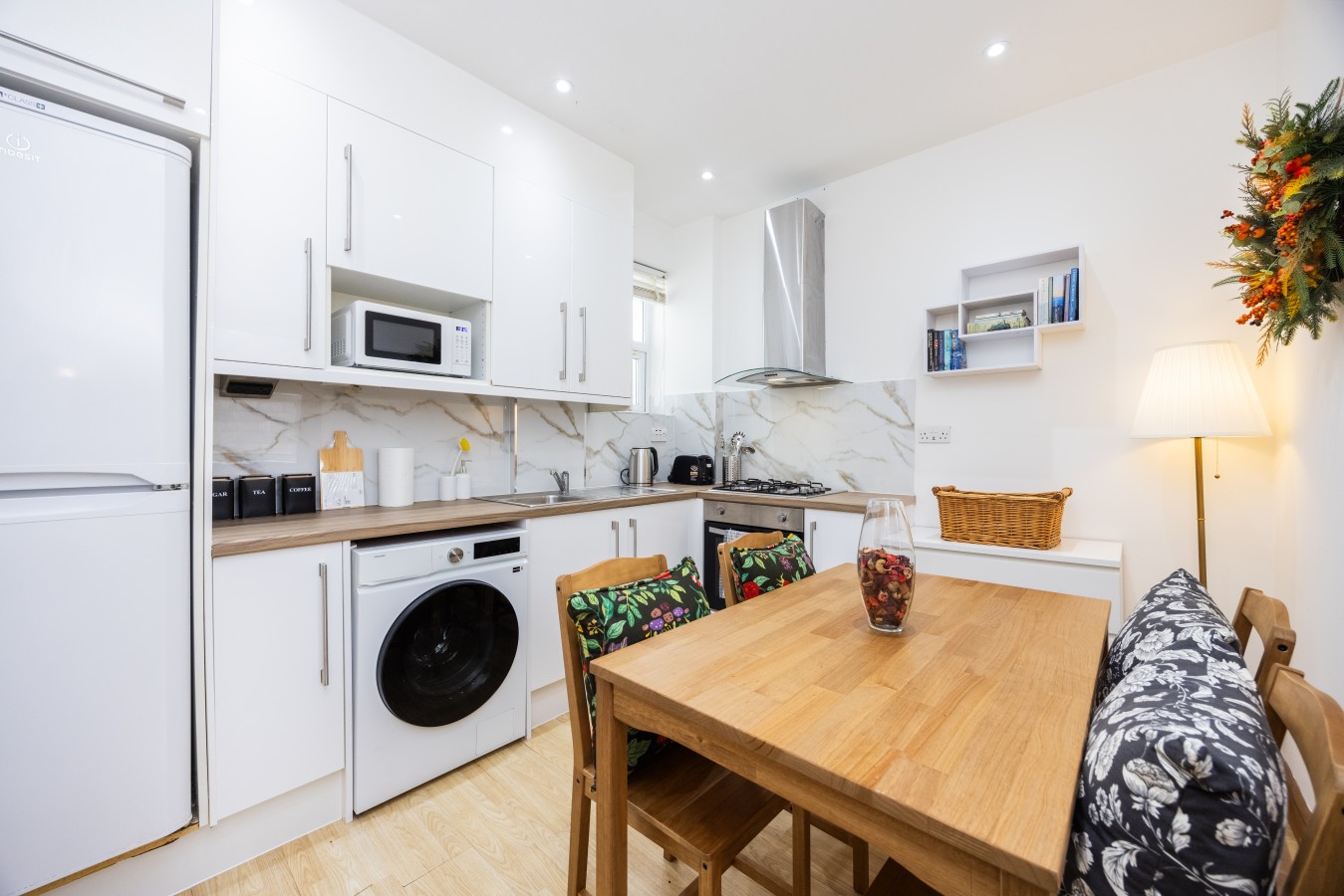 Flat 6 185 North End Road_13 copy.jpg