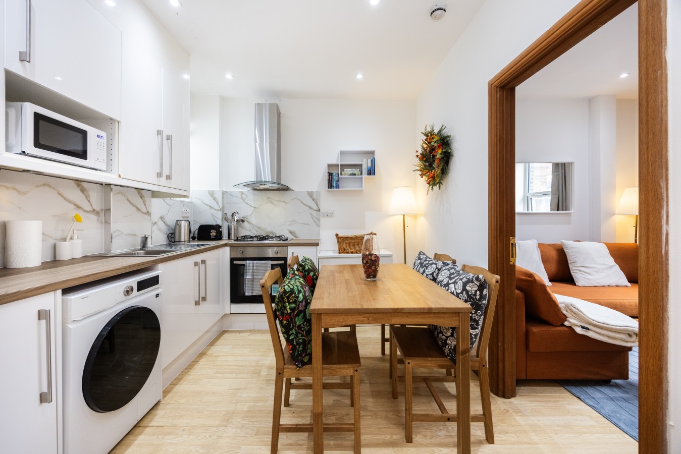 Flat 6 185 North End Road_12 copy.jpg
